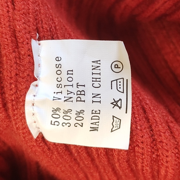 Chic Long Sleeve Knit Dress in Rust - Picture 10 of 12